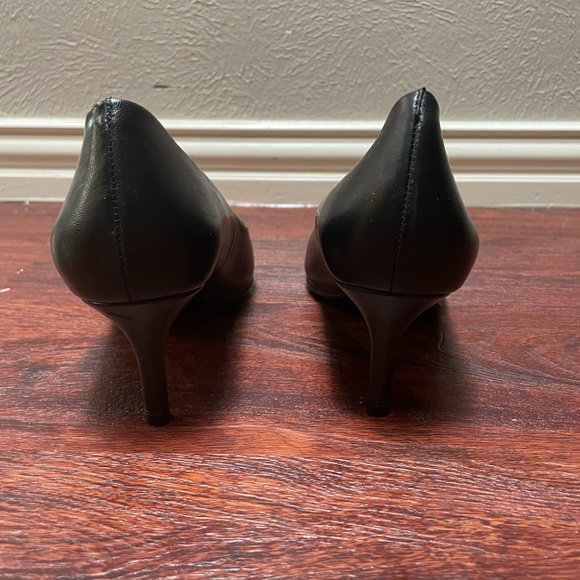 ANTONIO MELANI BLACK HEELS - Picture 2 of 7